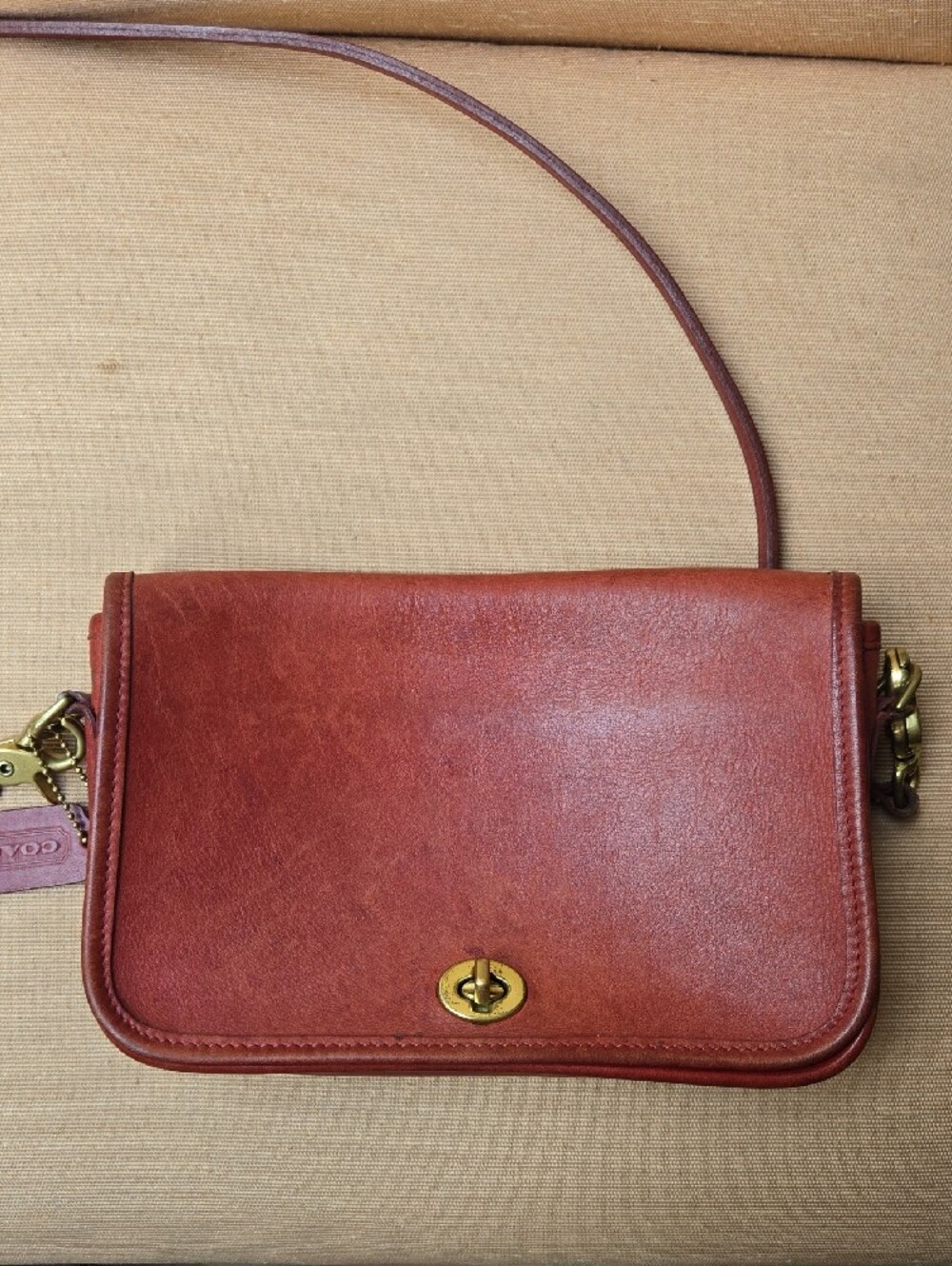 Vintage Coach Crossbody Pocket Purse (Style No. 9755) - Picture 5 of 8